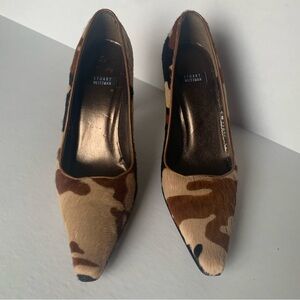 Stuart Weitzman pump. Leather 3” heels made of cow hide tan brown and black.